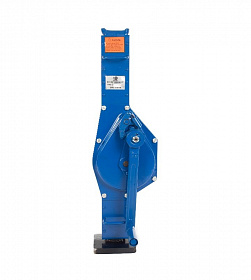 На сайте Трейдимпорт можно недорого купить Домкрат реечный ДР 3000, 3 т TOR 1063. 